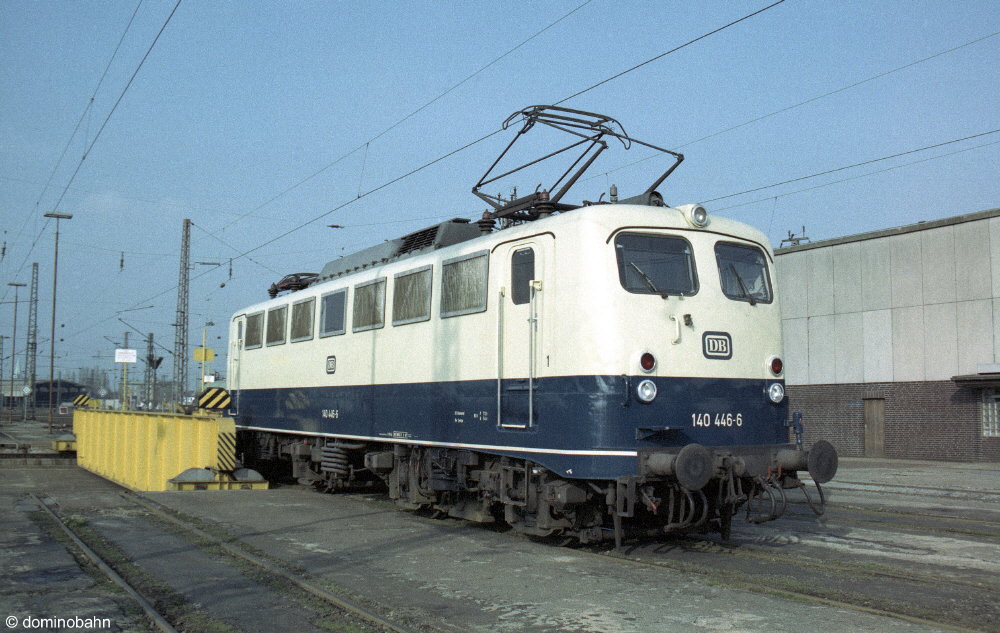 http://www.dominobahn.de/140446.jpg